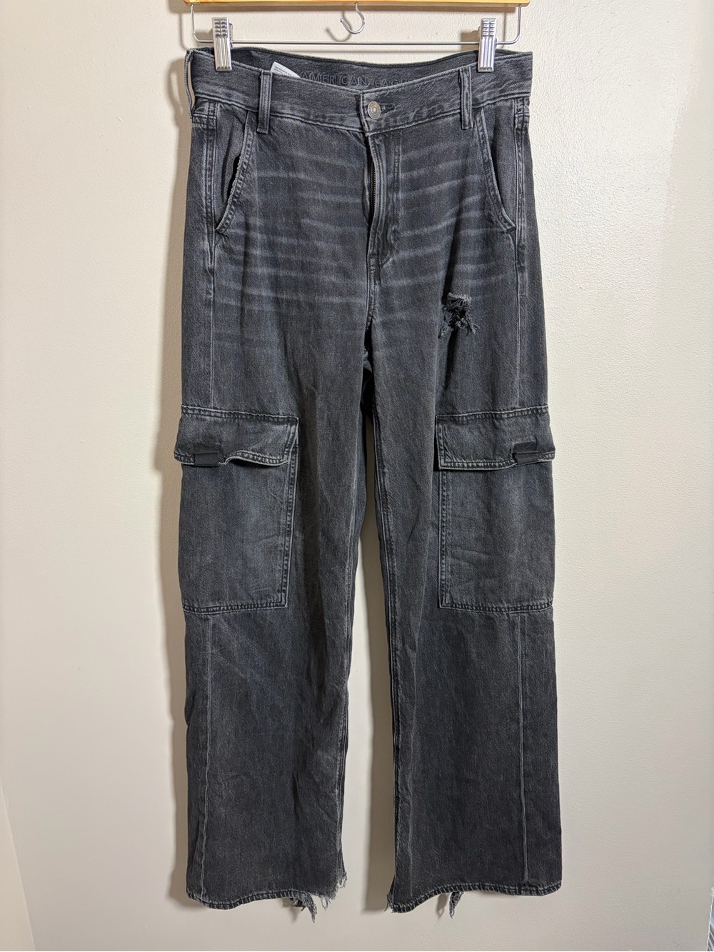 American Eagle Super High-Rise Baggy Wide Leg Cargo Jeans Black 2Long